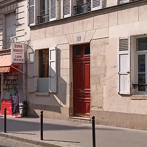 Appartement Studio Au Pied De La Basilique Du Sacre Coeur, Paris